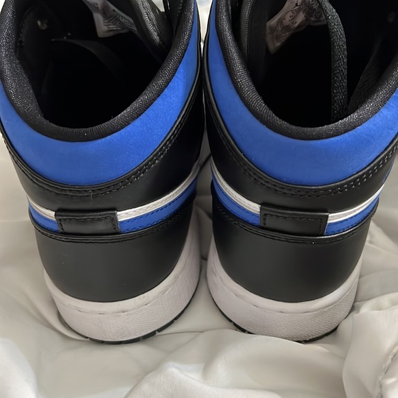 Air Jordan 1 Mid GS 'Racer Blue’ 6Y - Picture 4 of 5
